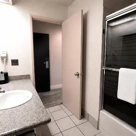 Hotel International-3